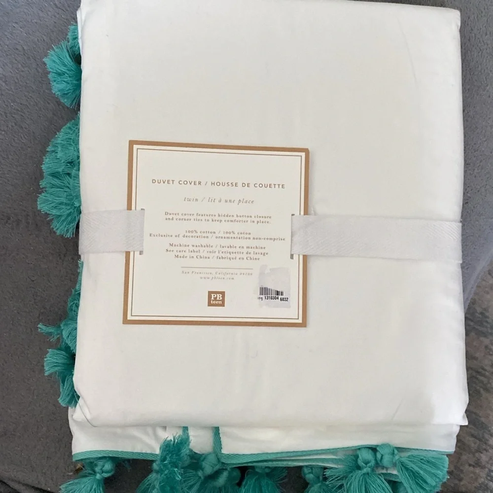 Pottery Barn Teen Green Tassel Duvet Cover Size Twin PB Teen NWTColege